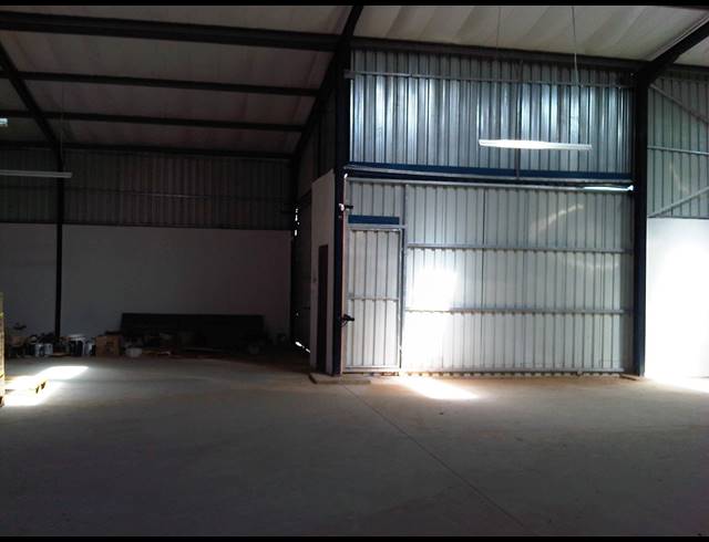 428M² WAREHOUSE RENTED IN UVONGO
